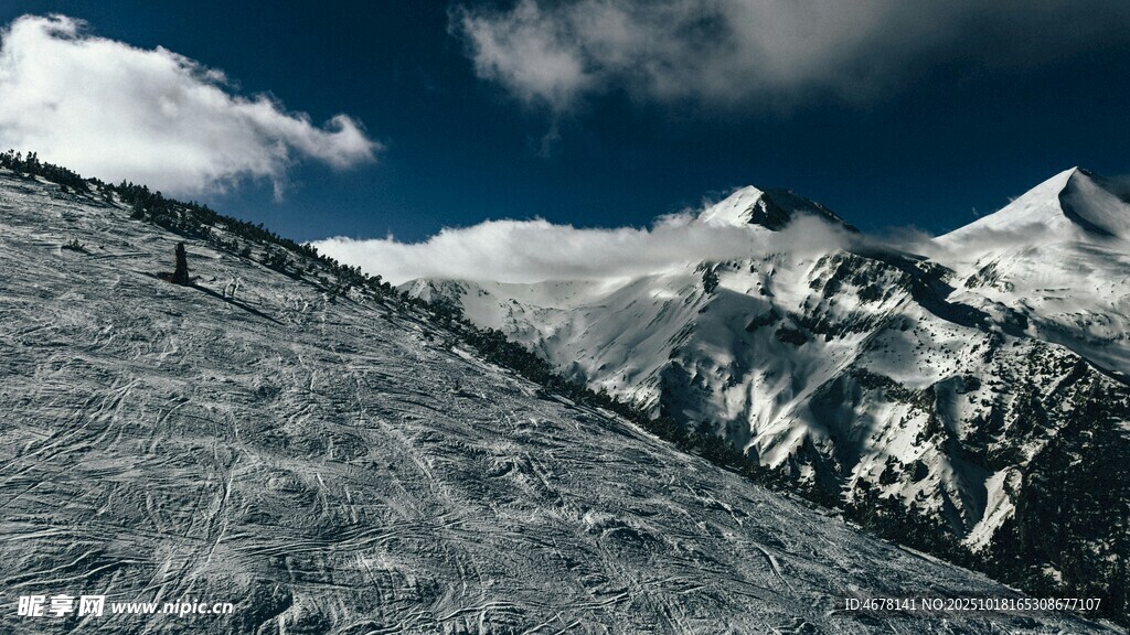 雪山壮丽风光