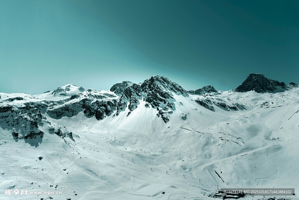 雪山壮丽风光