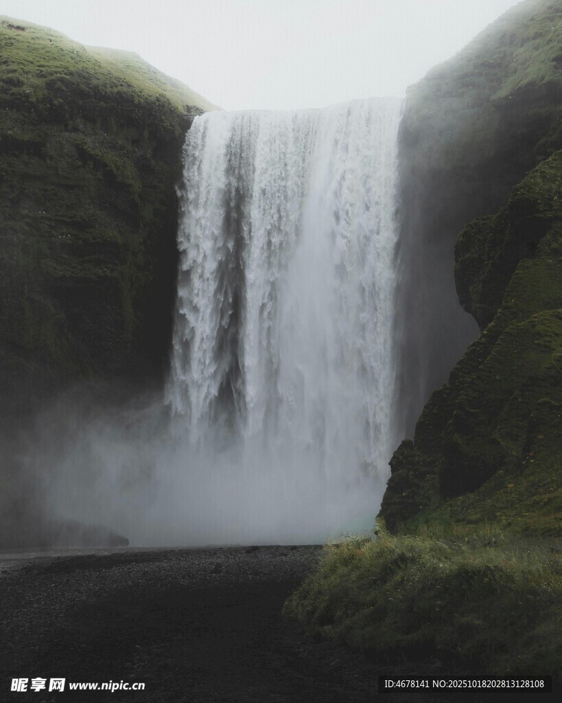 壮观瀑布自然美景