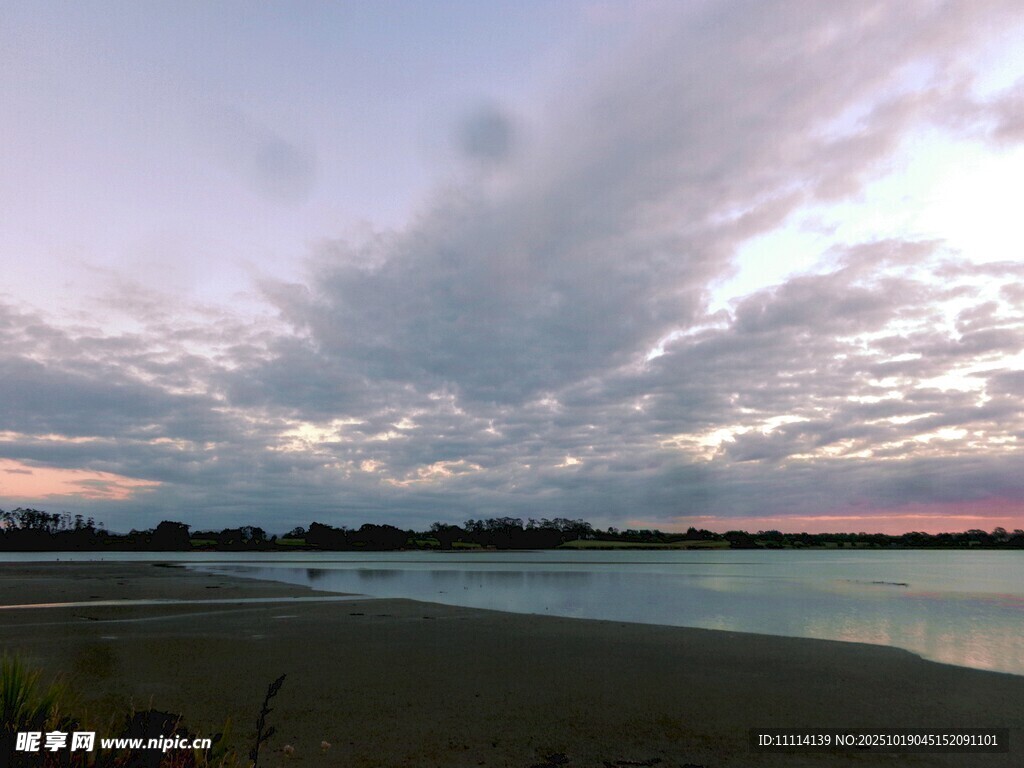 海滨黄昏美景