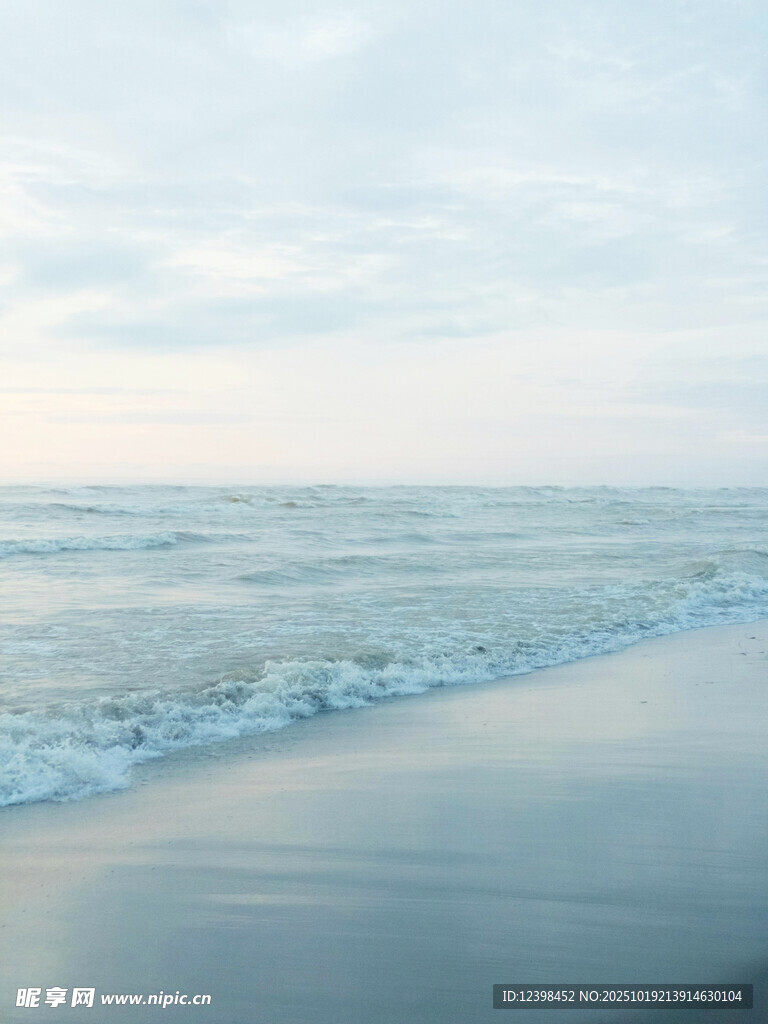 宁静海滩