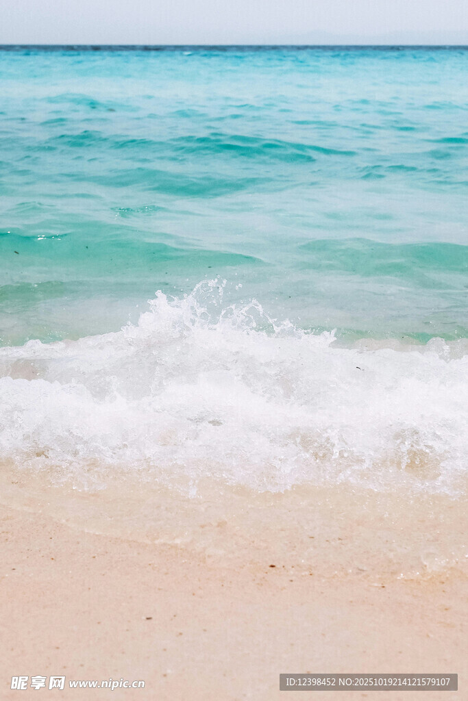 沙滩海浪