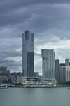 城市河畔高楼景观