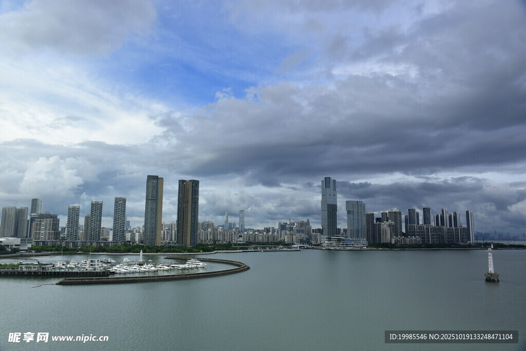 城市滨水天际线景观