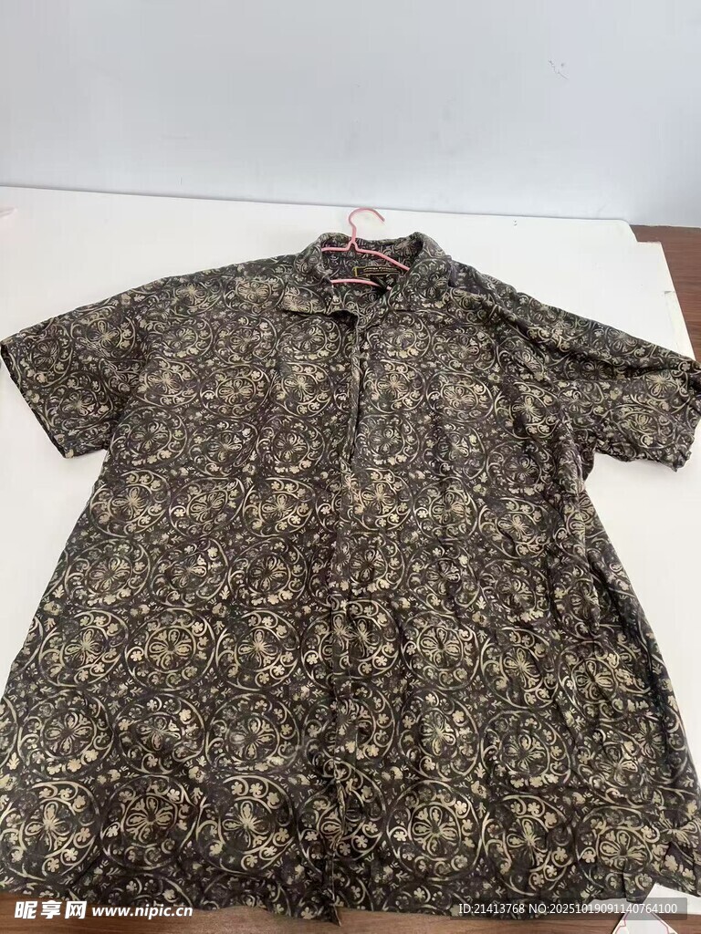 复古花纹短袖衬衫