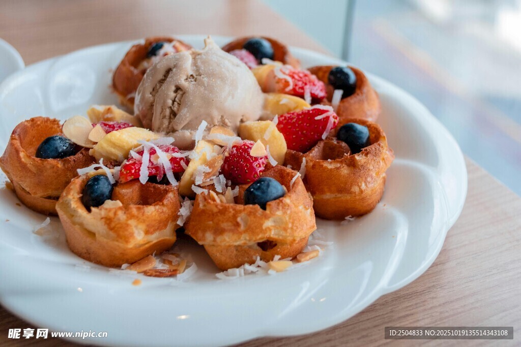 美味甜点拼盘 缤纷好滋味