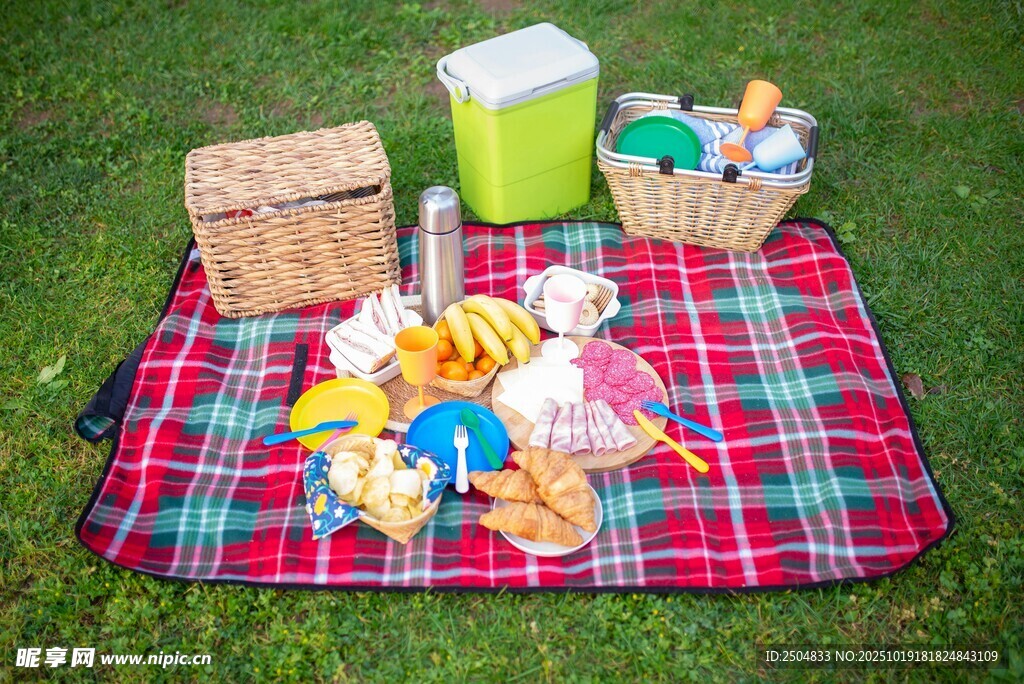 户外野餐场景 美食与用品