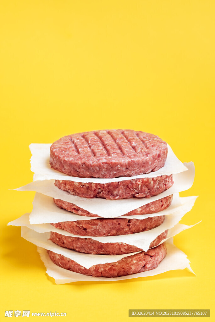 生牛肉饼