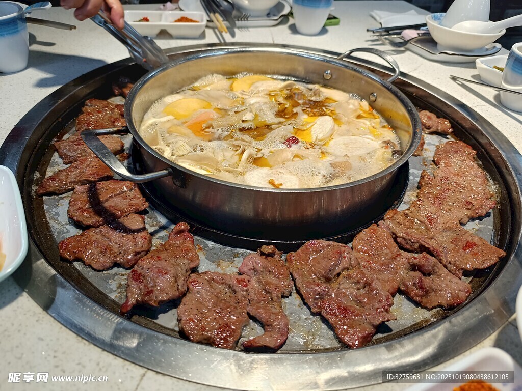 韩式烤肉火锅美食组合
