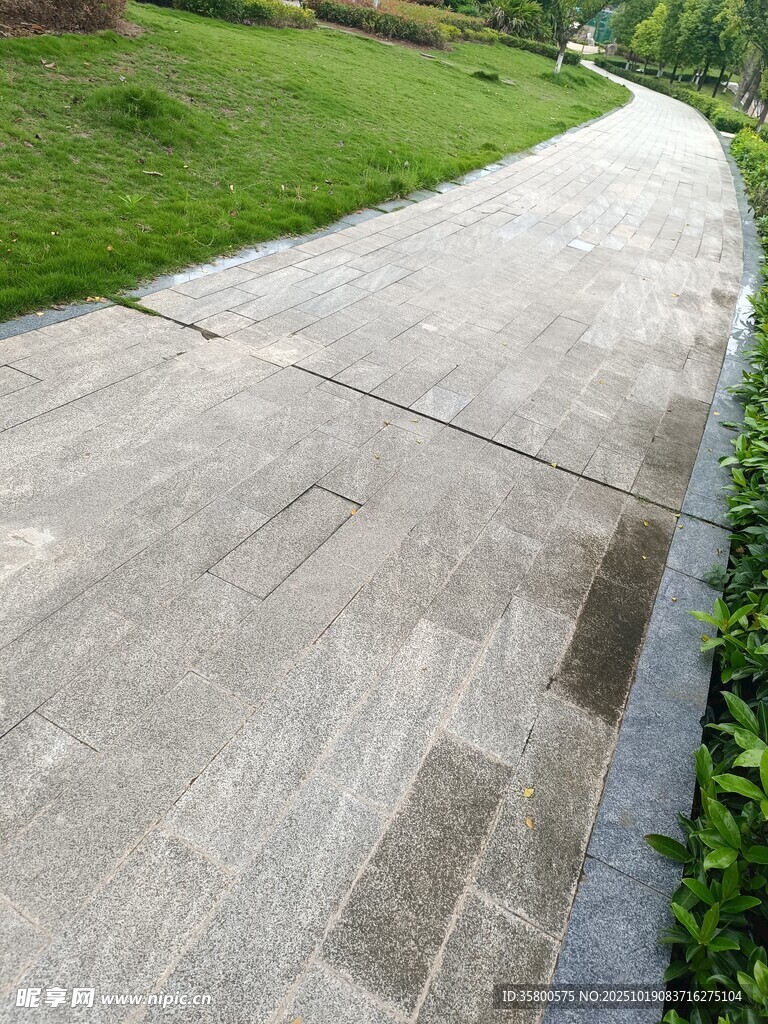 户外水泥小径