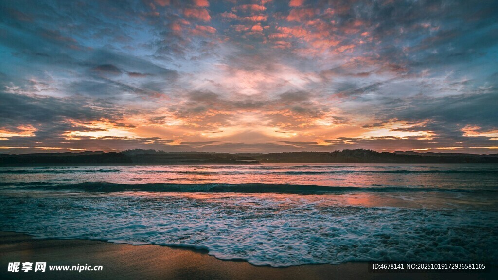 海边绚丽晚霞美景