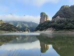 山水相映的秀丽自然景观