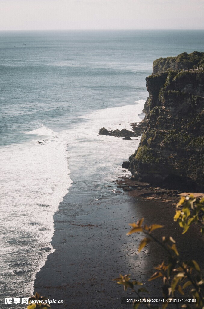 海边悬崖美景