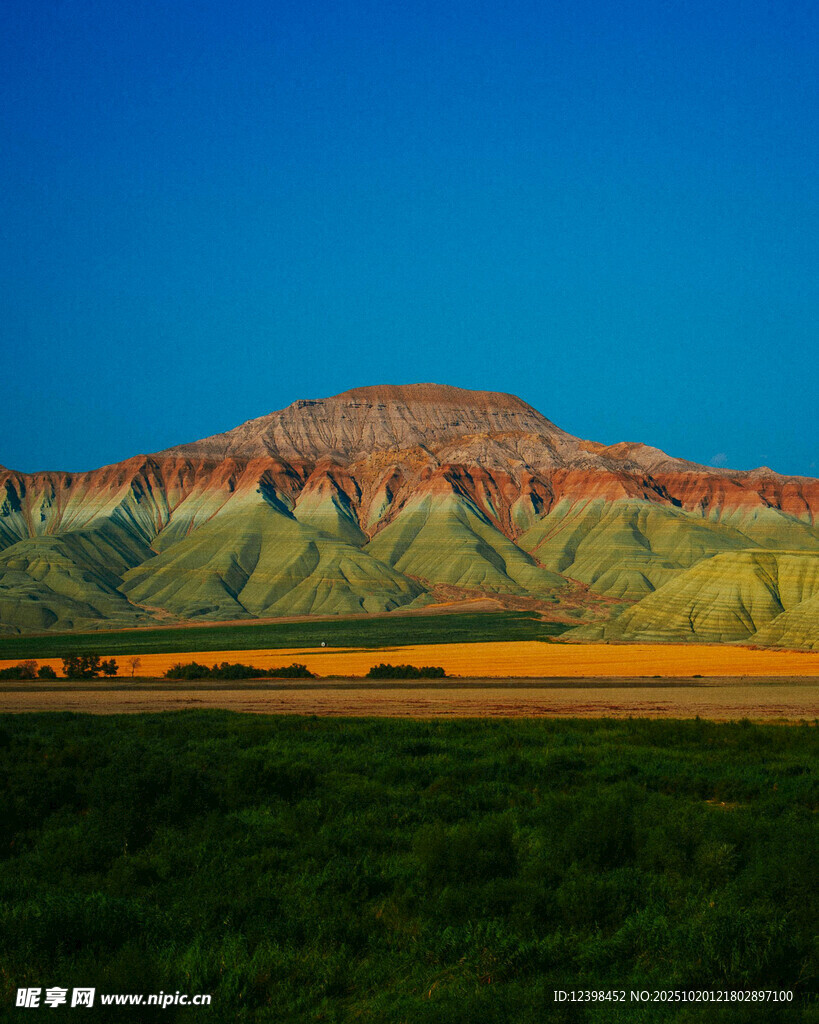 壮丽多彩的山地田园风光