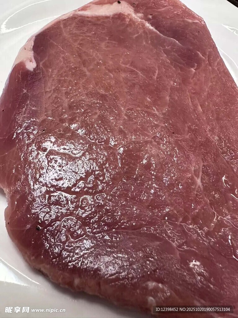 新鲜生牛肉块