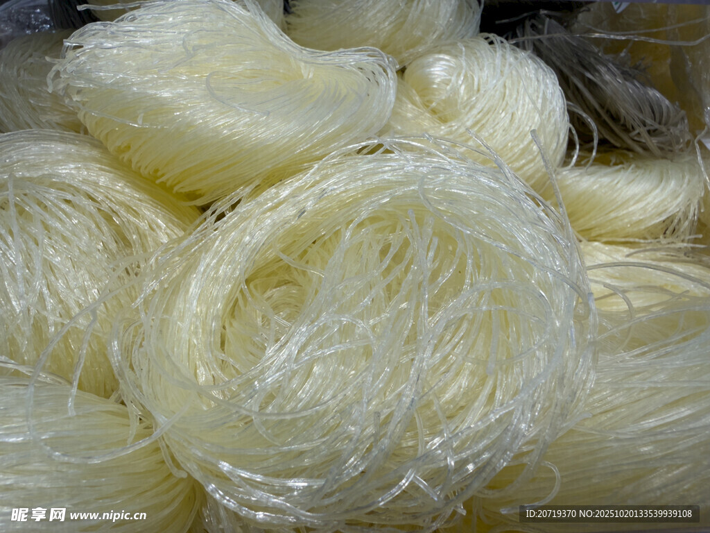 手工制作的晶莹剔透粉丝