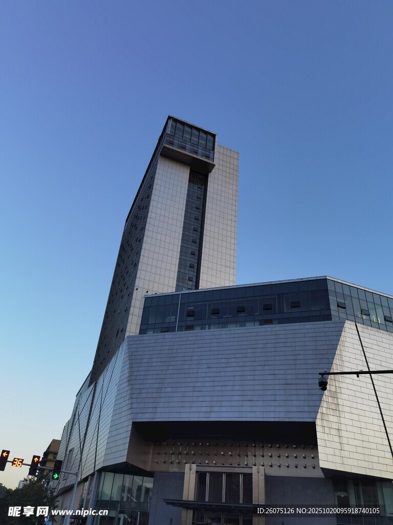 现代风格高楼建筑外观