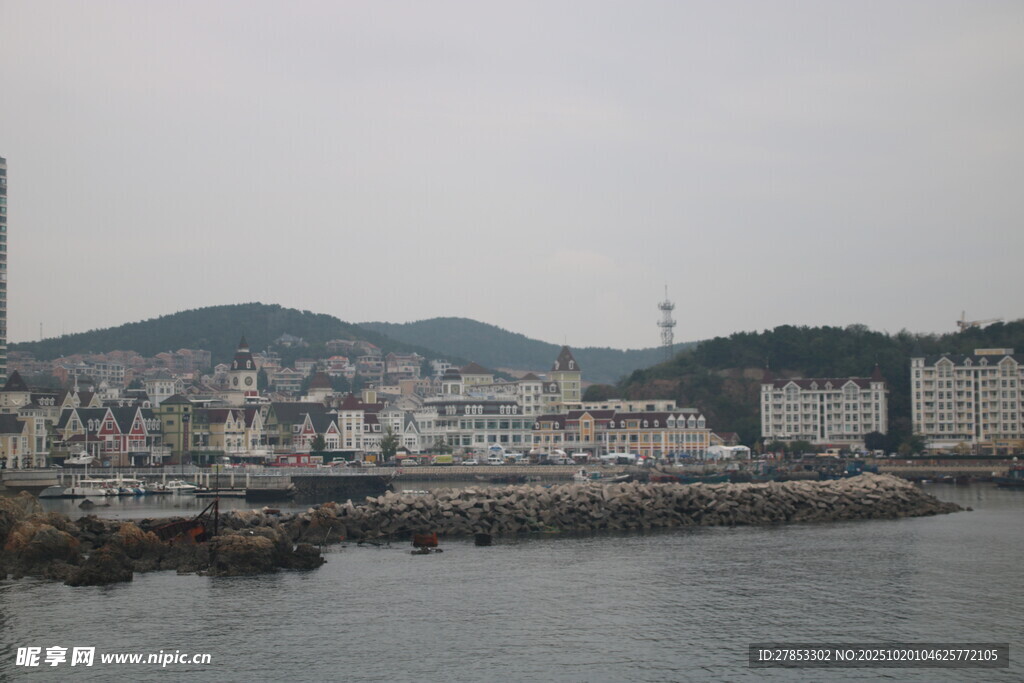 海滨城镇港口风景