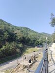 山间施工现场俯瞰景象