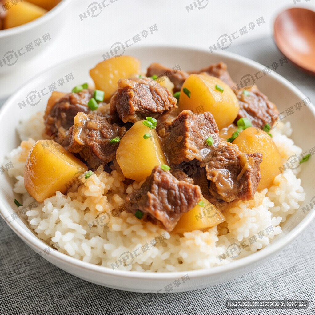 一碗土豆牛腩饭