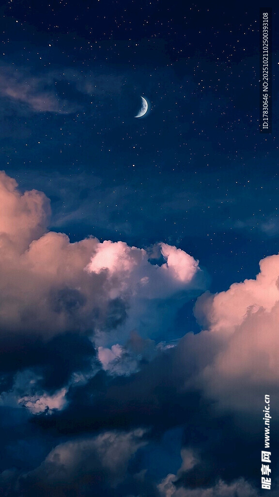 夜空新月伴云景