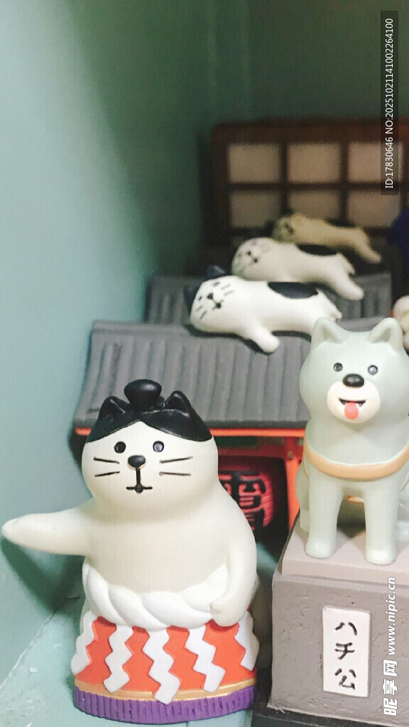 可爱猫咪摆件展示