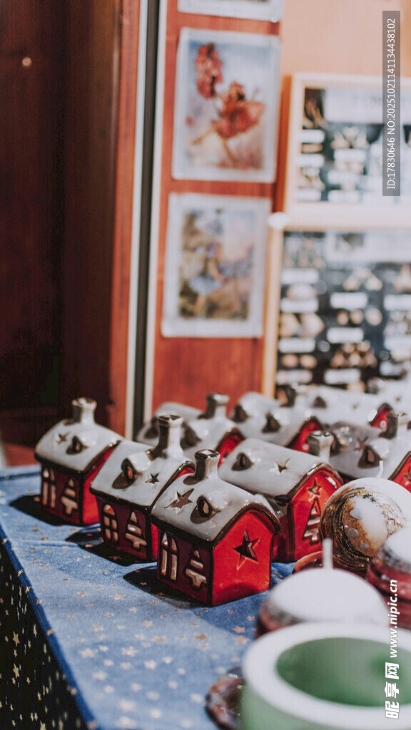 红色小屋模型展示