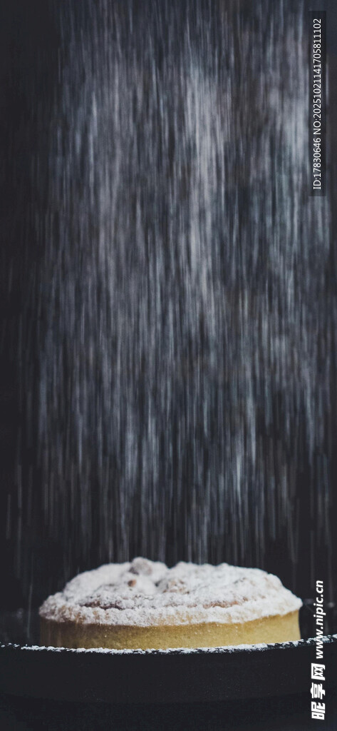 蛋糕遇水瞬间