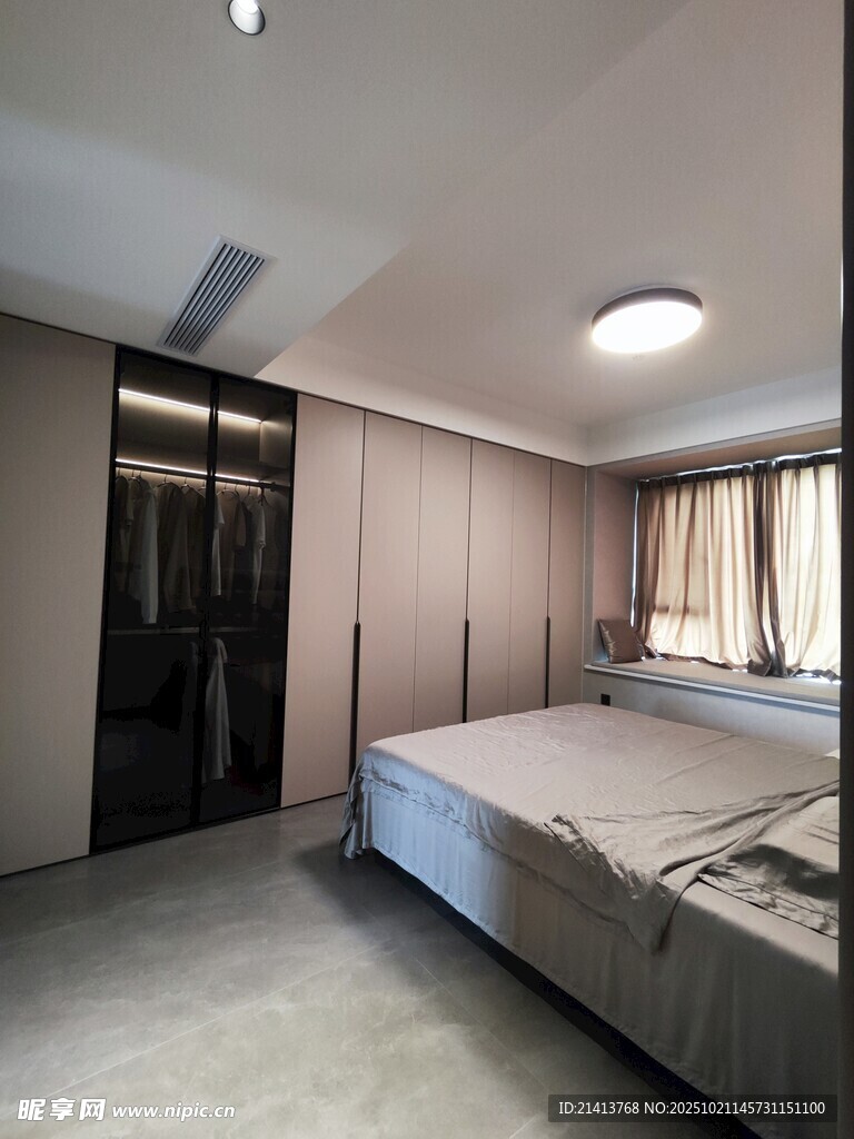 现代简约风格卧室空间
