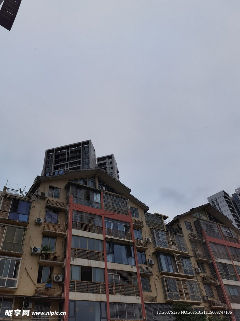 老旧居民楼外观景象