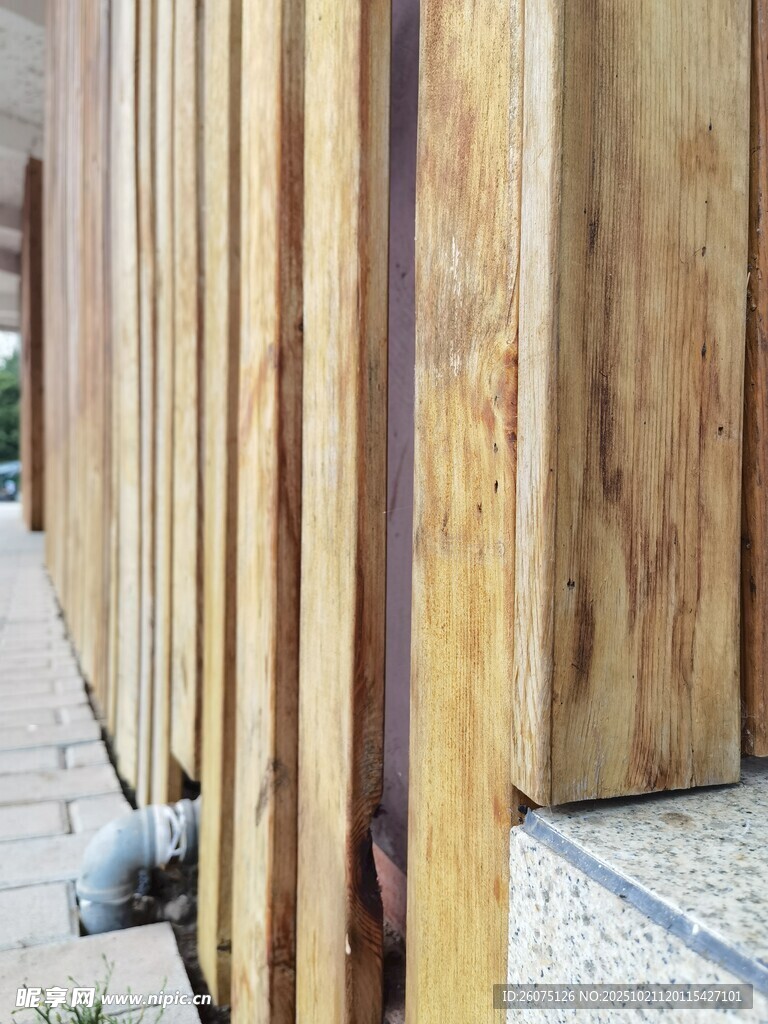 木质围栏细节特写