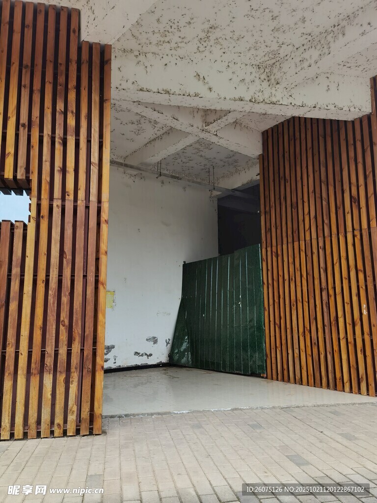 室内木质隔断空间场景