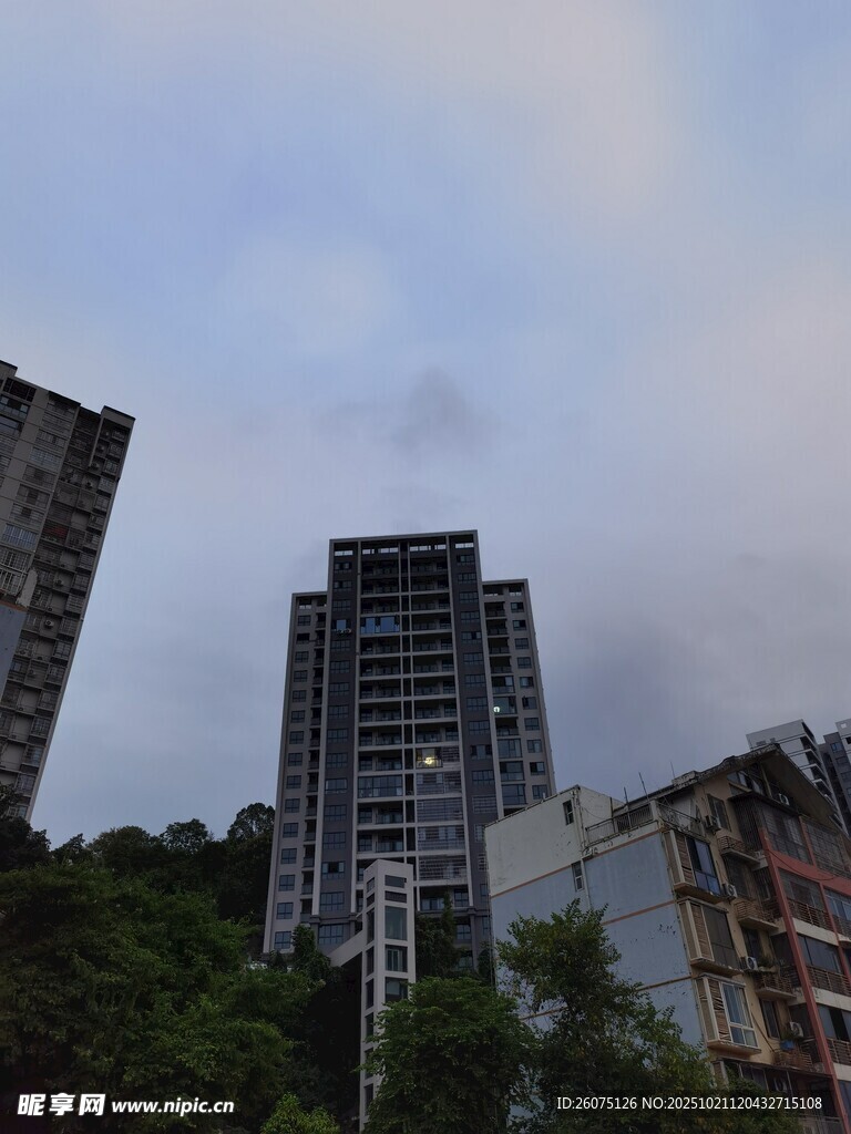 高楼林立的城市风景