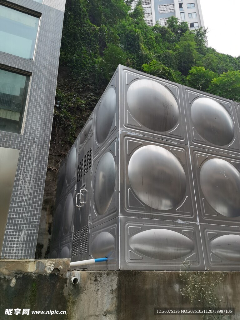 不锈钢方形水箱外观展示