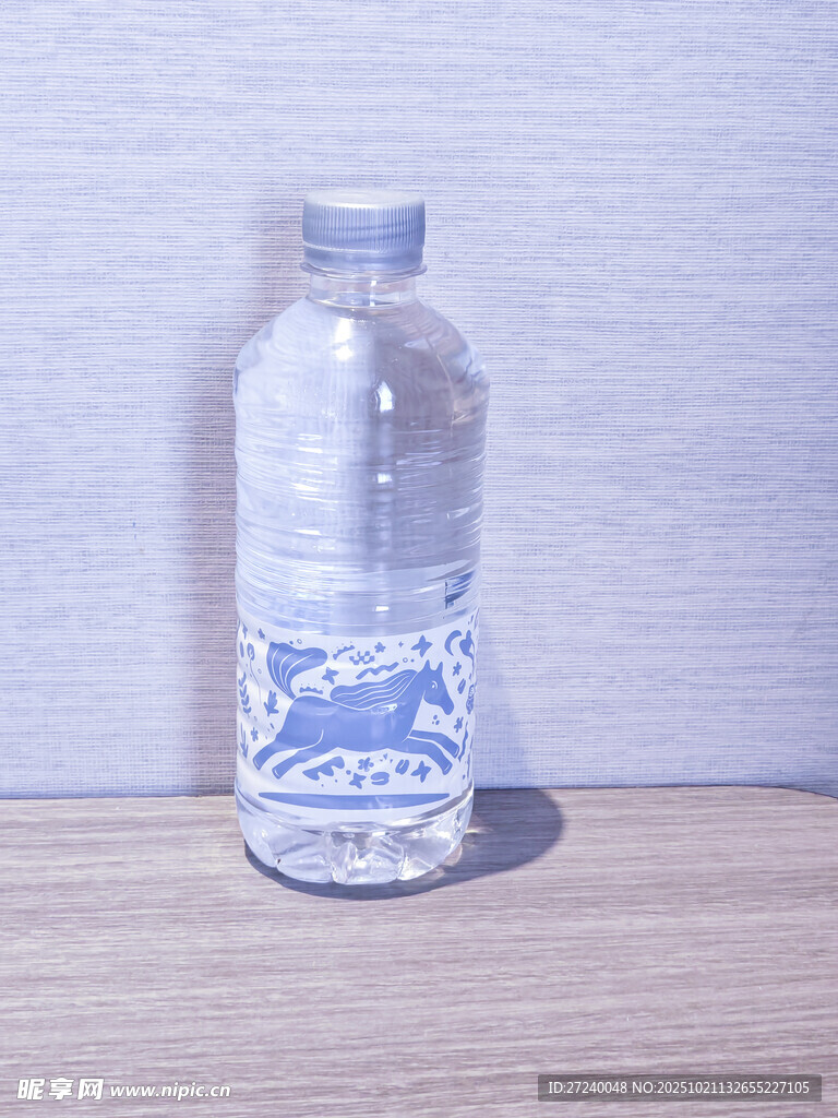 矿泉水