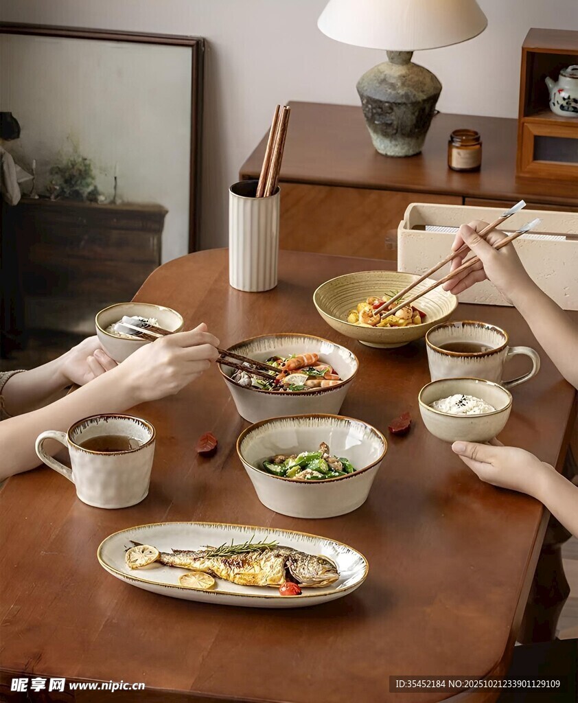 聚餐