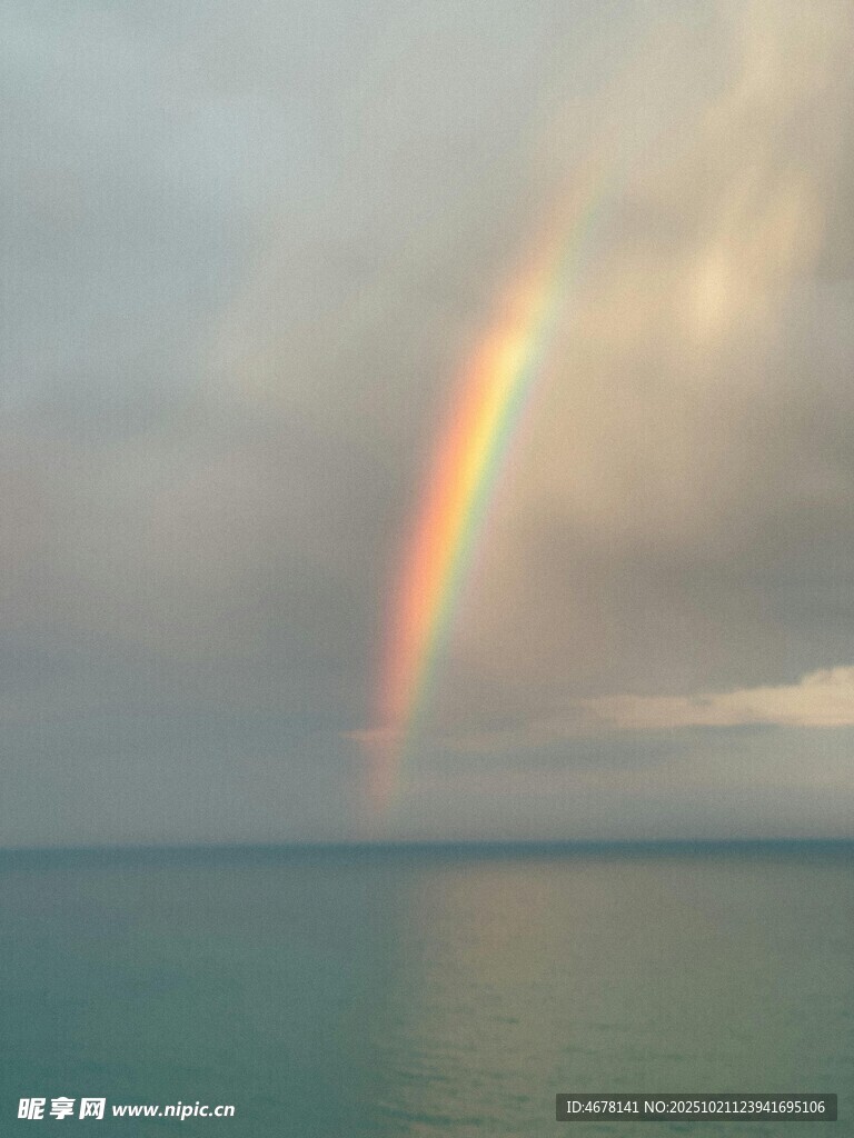 海上彩虹美景