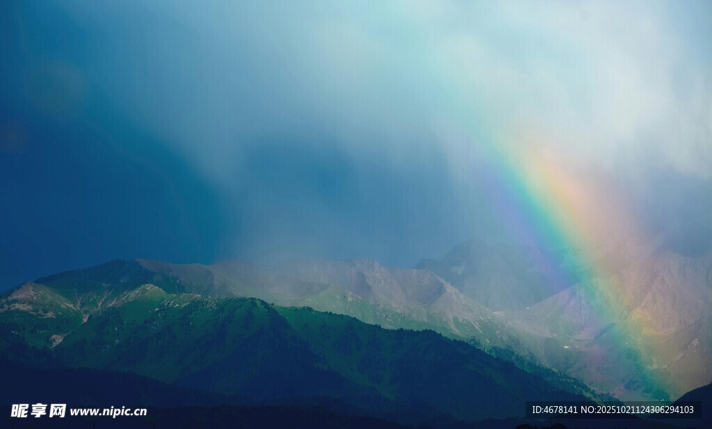 山间彩虹美景
