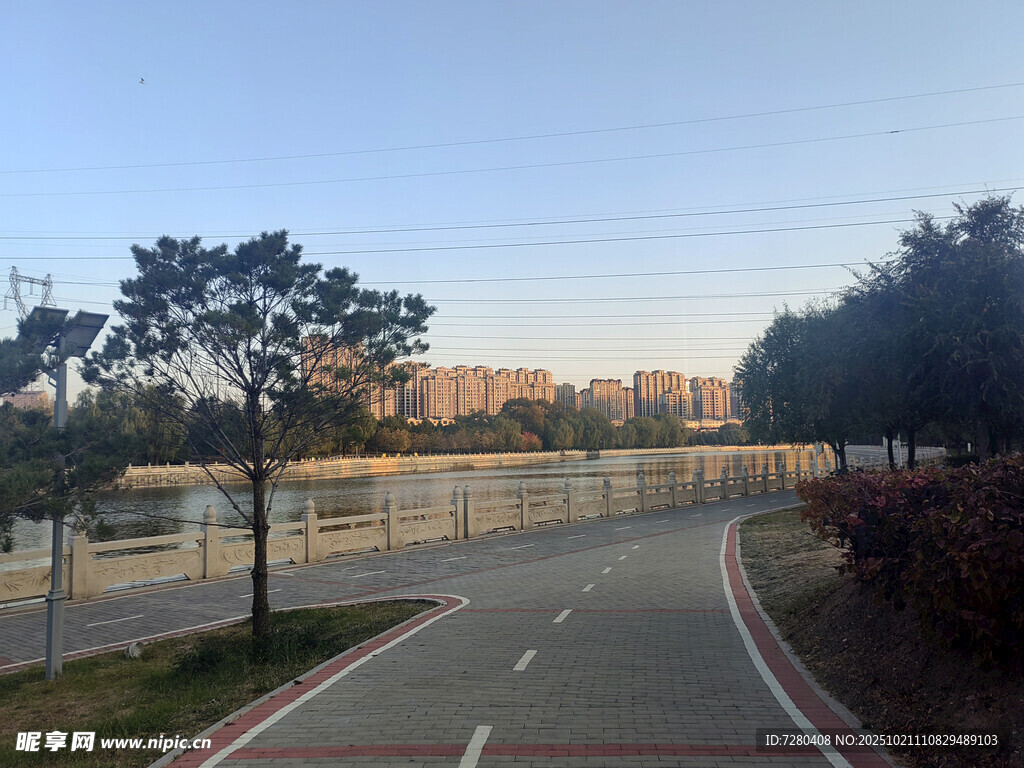 城市中的宁静道路景观
