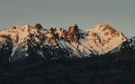 雪山壮丽景致