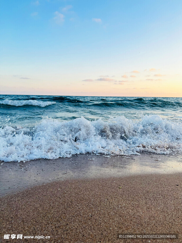 海边沙滩海浪美景