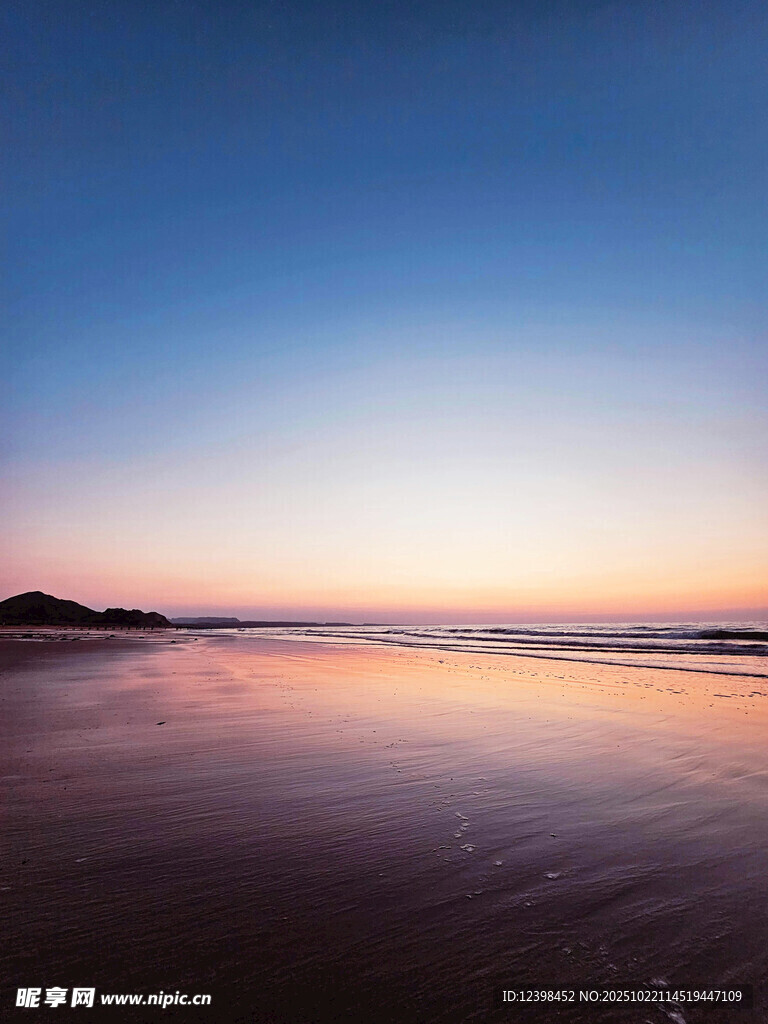 海边绝美日落倒影景色