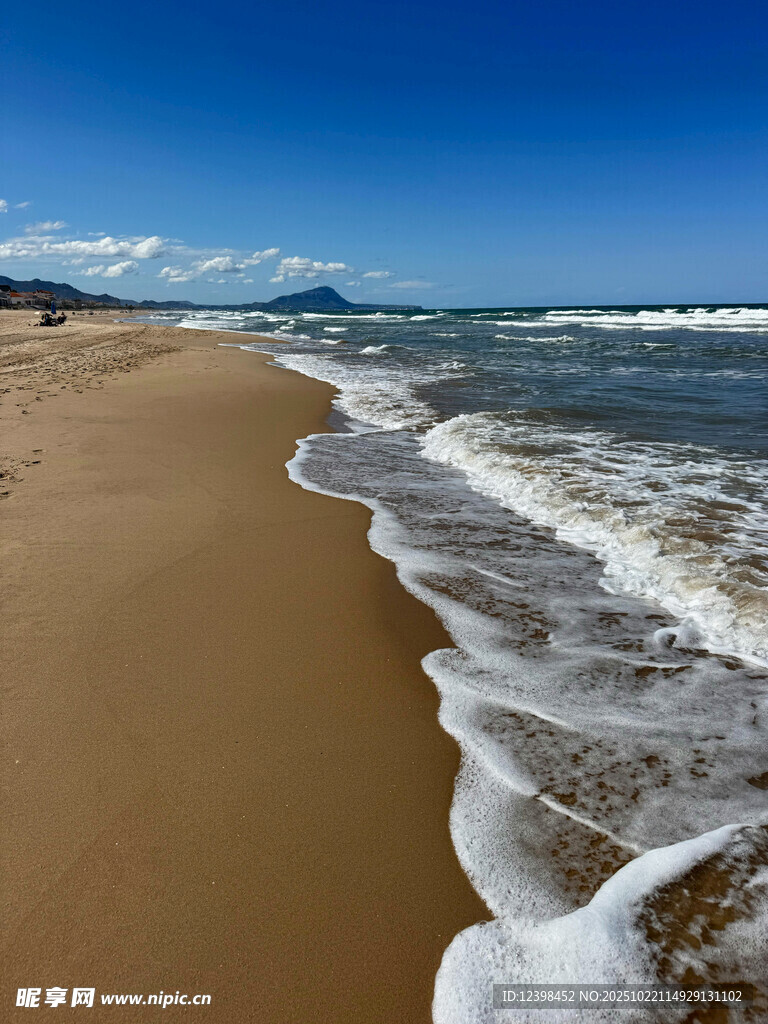 美丽海滨沙滩海浪景观