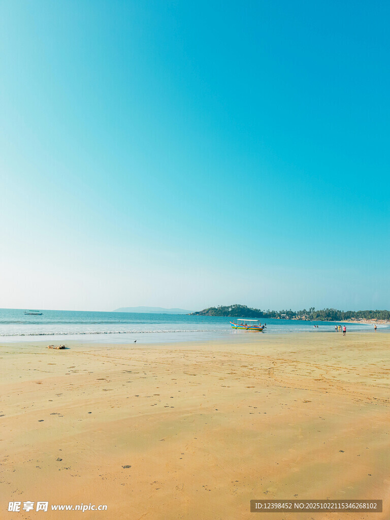 美丽沙滩海景风光
