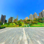城市绿地与高楼景观