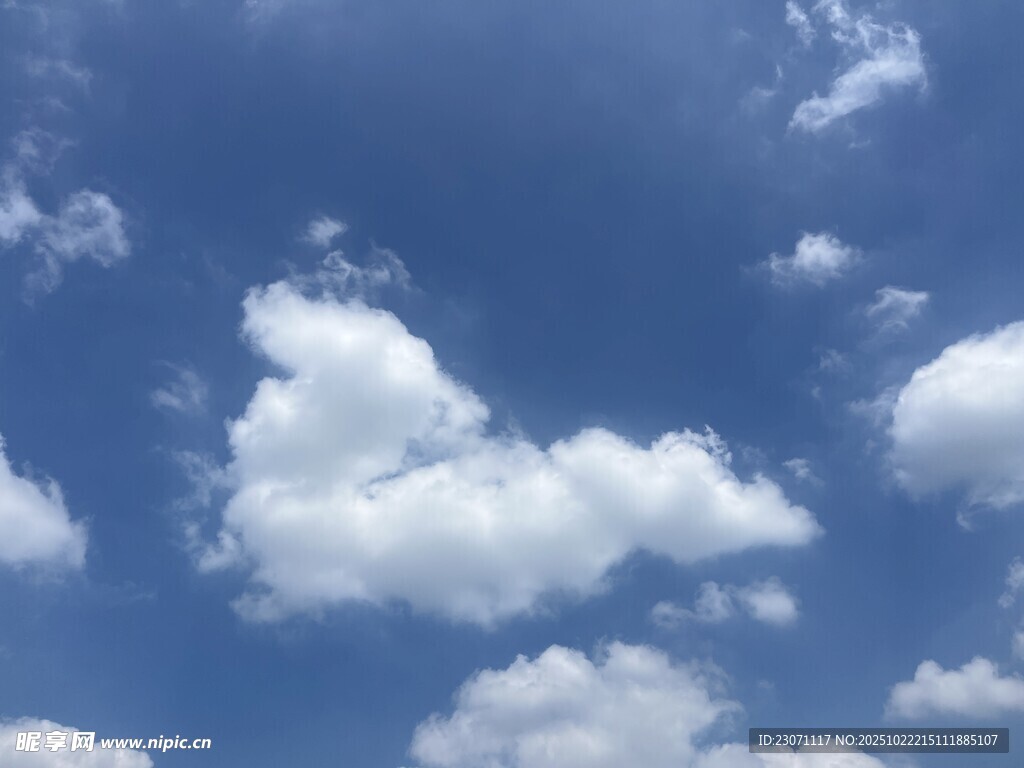 蓝天白云