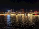 城市河畔夜景璀璨迷人劳动湖1