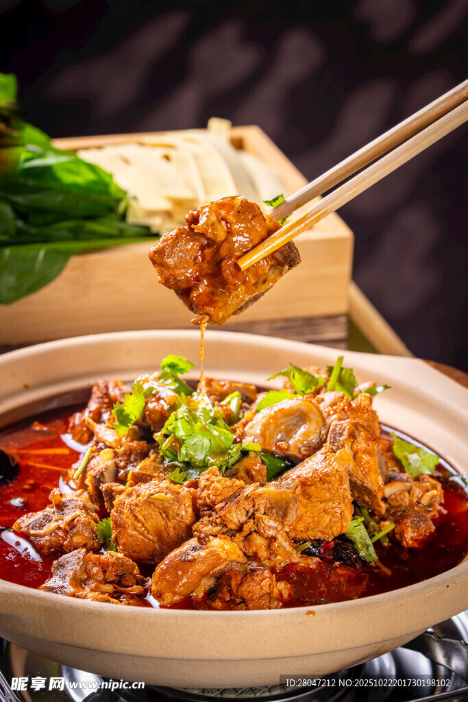 砂锅肉脊骨