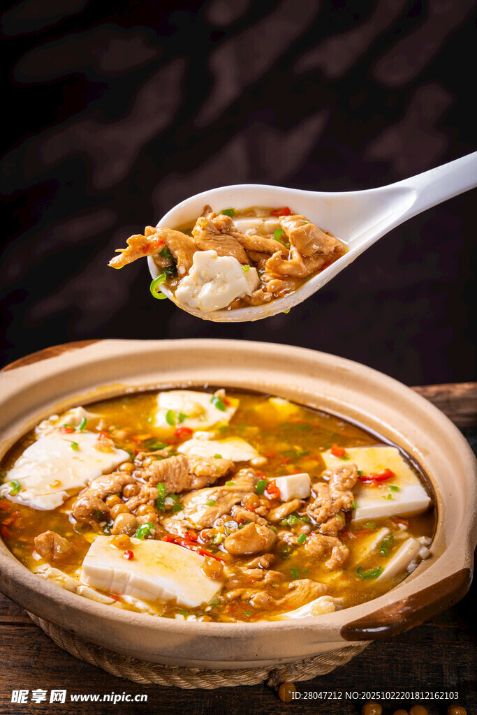 砂锅豆花肉片