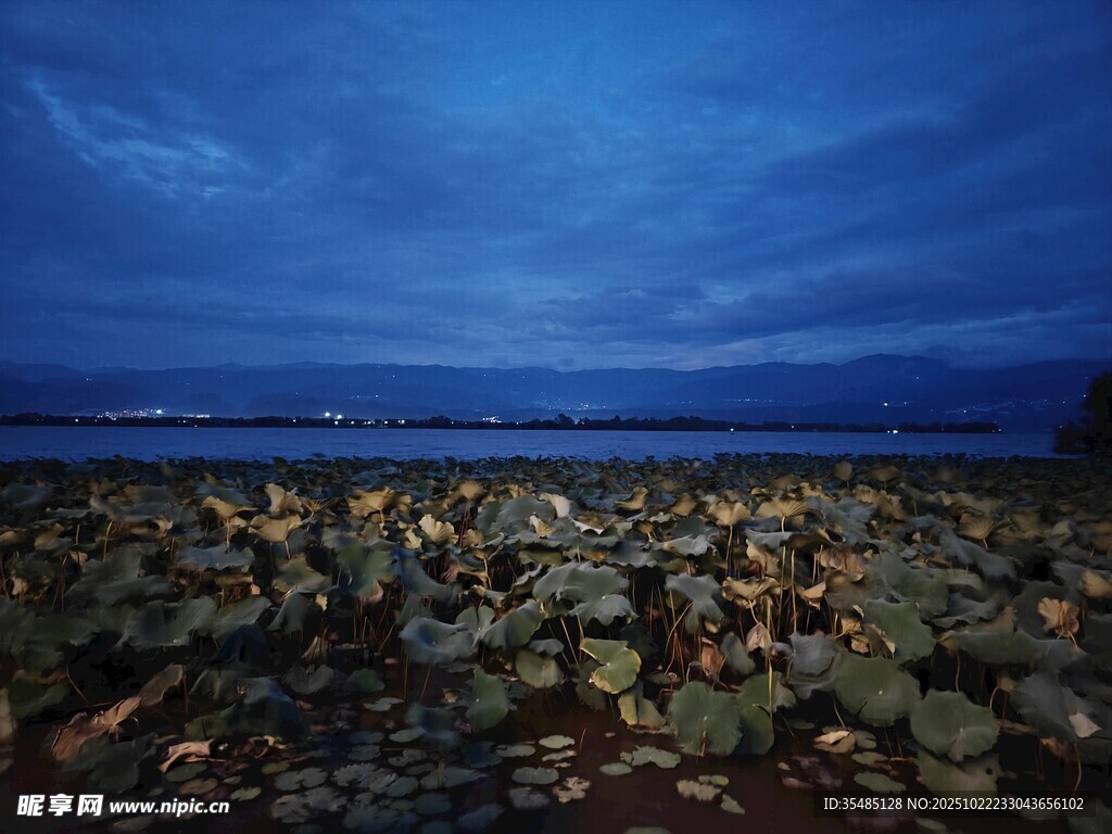 邛海